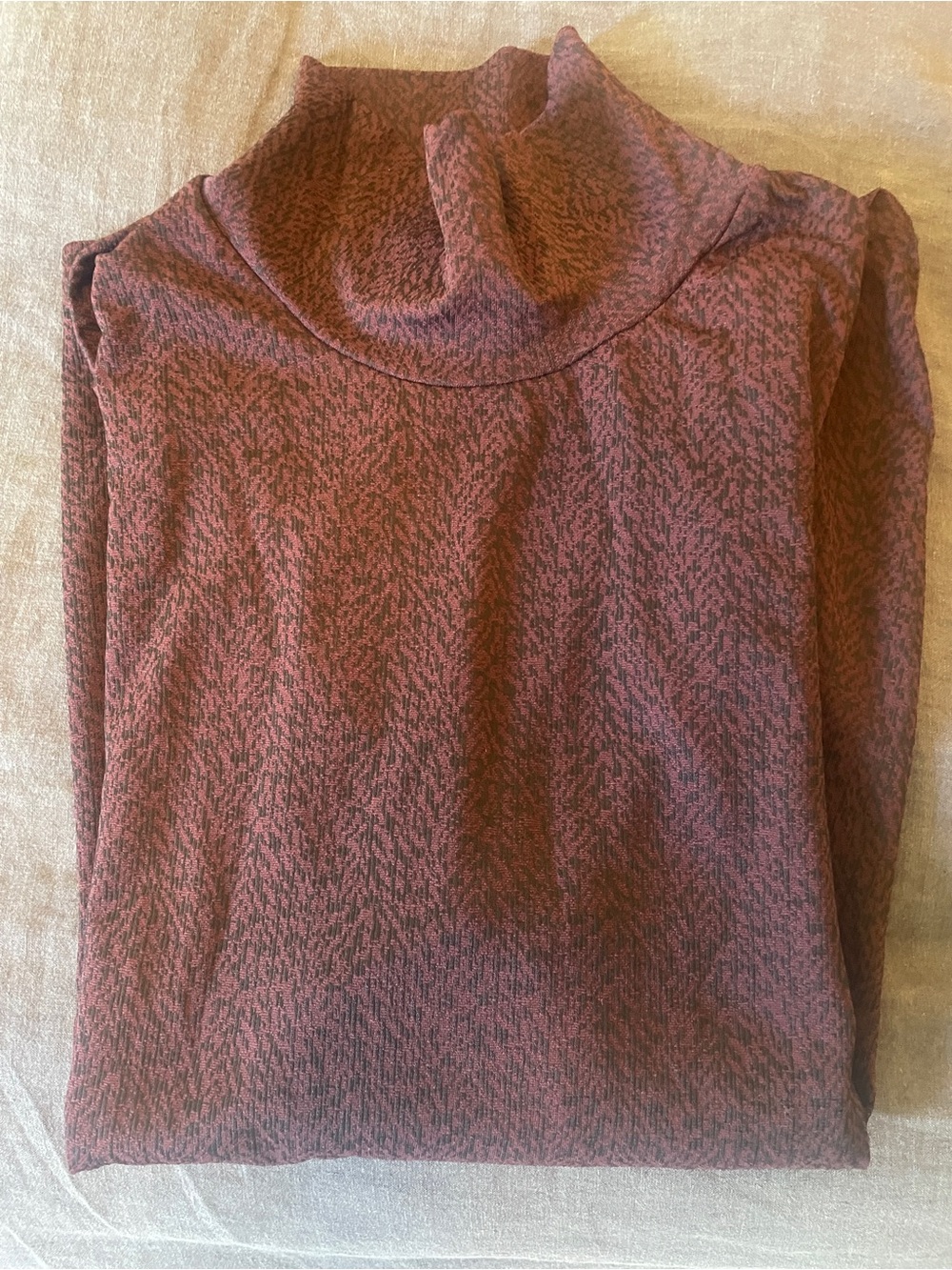 Athleta Textured Mock Turtleneck Burgundy & Black | XL